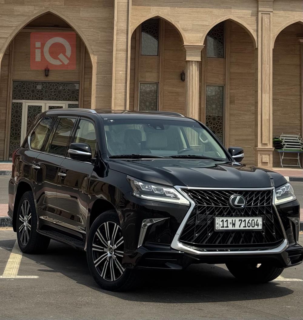 Lexus LX